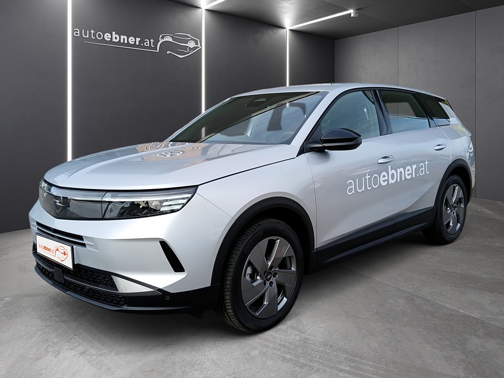 Foto: Opel Grandland silber € 32.990,-