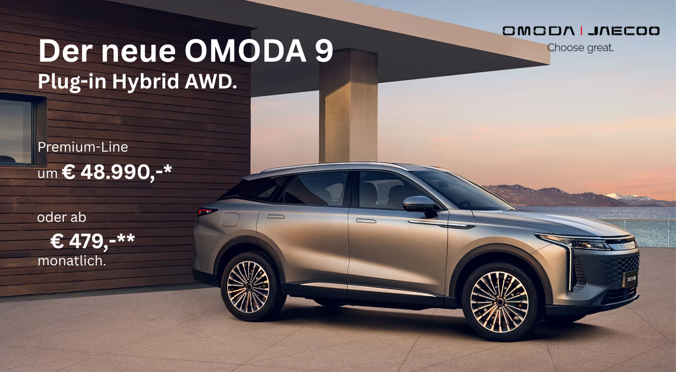 Bild: Omoda 9 grau matt metallic auf Terasse, Text: Der neue OMODA 9 Plug-in Hybrid AWD. Premium-Line um € 48.990,-* oder ab € 479,-** monatlich.