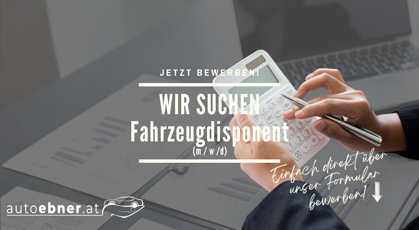 Foto: Stellenanzeige Fahrzeugdisponent (M,W,D) Hände am Taschenrechner