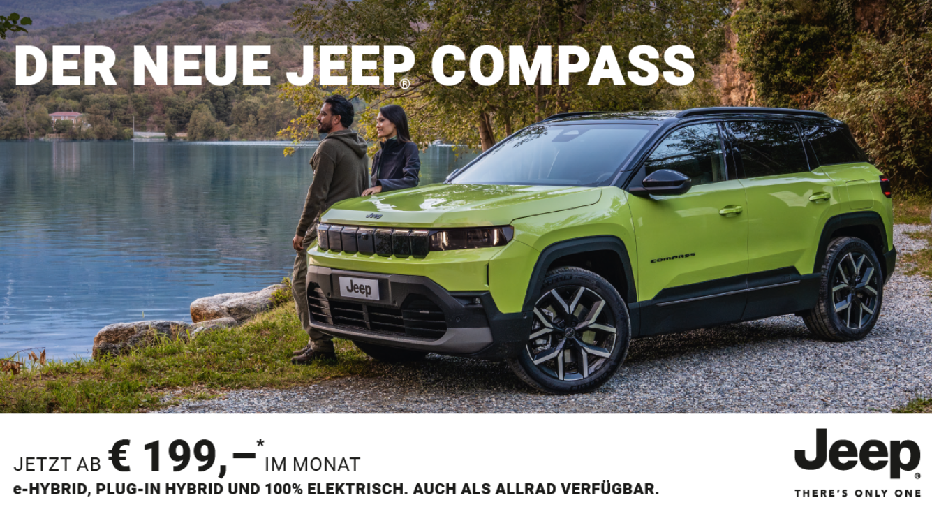 Foto mit folgendem Text: Der neue Jeep Compass in grün, Hintergrund Berge